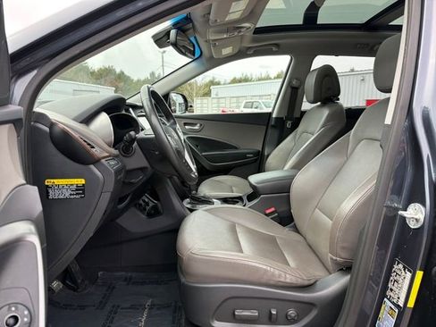 Used 2018 Hyundai Santa Fe Limited image 11