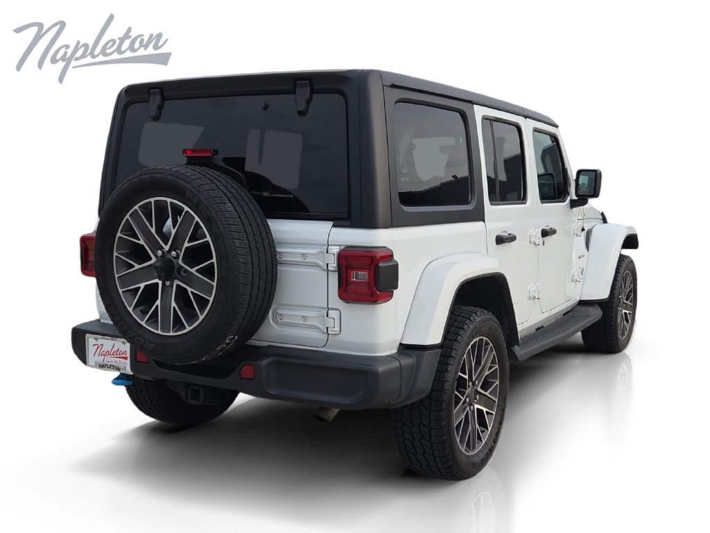 Used 2023 Jeep Wrangler Unlimited Sahara w/ Cold Weather Group AWD/4WD image 5