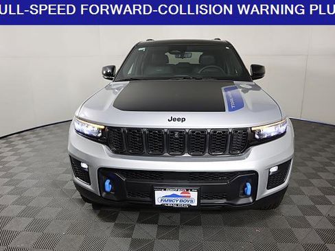 Used 2024 Jeep Grand Cherokee Trailhawk w/ Luxury Tech Group III image 4