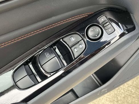 Used 2023 Nissan Altima 2.5 SR image 16