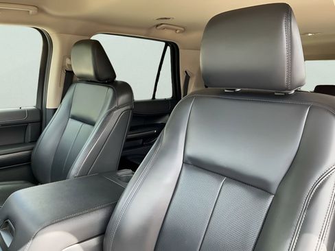 Certified 2023 Ford Expedition Max XLT image 26