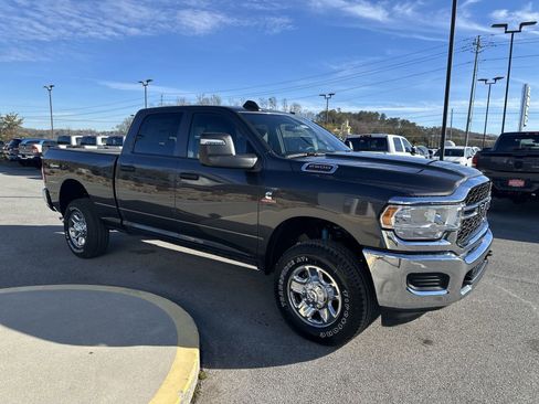 New 2024 RAM 2500 Tradesman w/ Chrome Appearance Group image 5