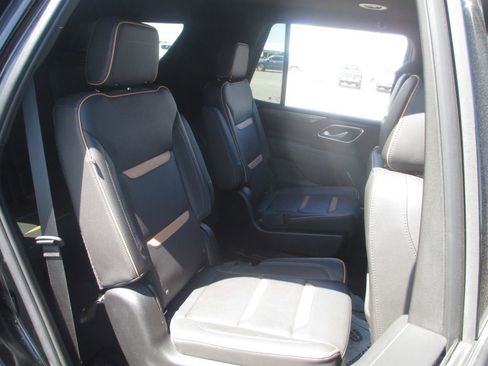 Used 2022 GMC Yukon AT4 AWD/4WD image 26