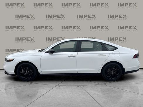 Used 2025 Honda Accord SE image 2