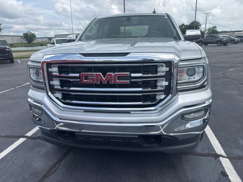 Used 2017 GMC Sierra 1500 SLT w/ SLT Premium Package AWD/4WD image 2