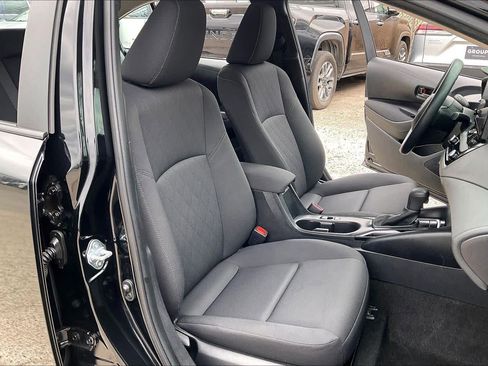 Used 2023 Toyota Corolla LE image 9