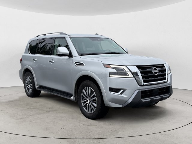 Used 2023 Nissan Armada SL w/ Captain's Chairs Package AWD/4WD image 3