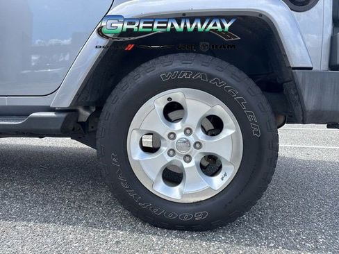 Used 2013 Jeep Wrangler Unlimited Sahara w/ Connectivity Group image 8