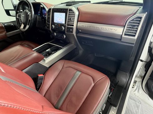 Used 2021 Ford F250 Platinum w/ FX4 Off-Road Package image 33