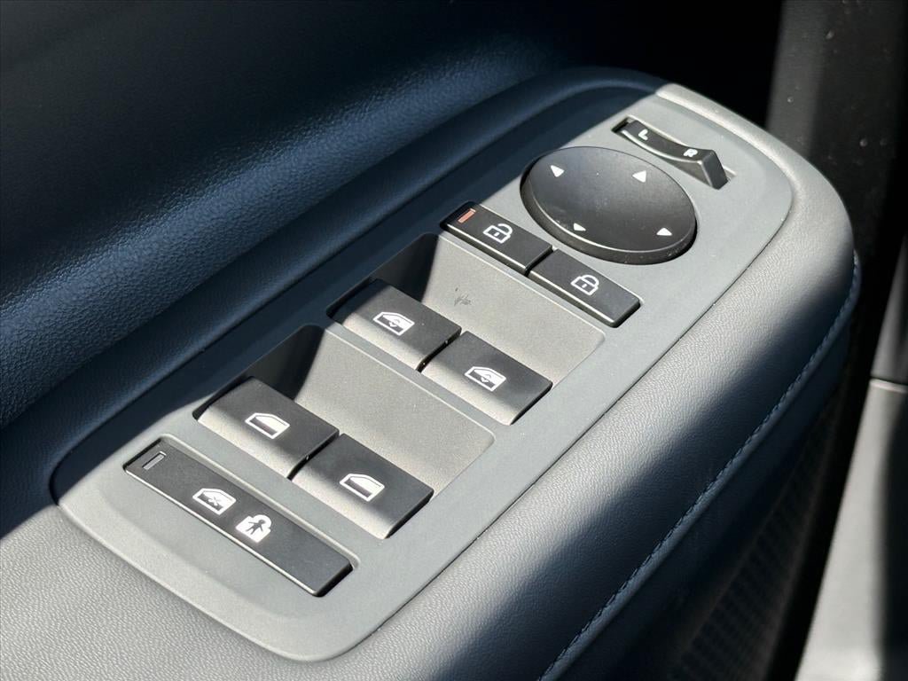 New 2027 Hyundai Santa Fe SEL FWD image 16