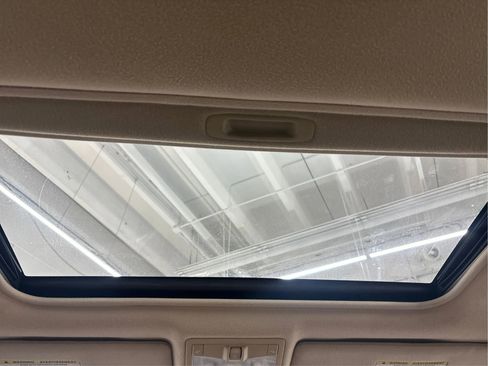 Used 2011 Toyota Avalon image 28