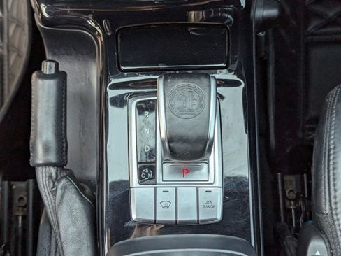 Used 2016 Mercedes-Benz G 63 AMG 4MATIC image 13
