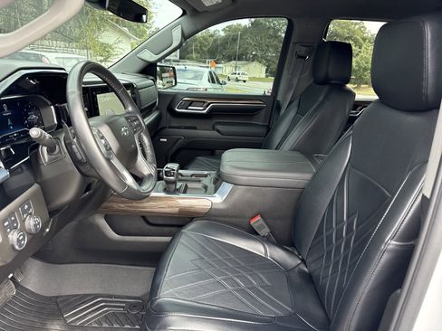 Used 2024 Chevrolet Silverado 1500 RST image 9