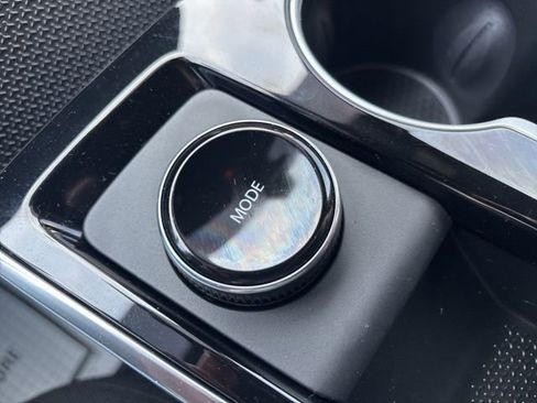 Used 2026 Chevrolet Equinox LT image 41