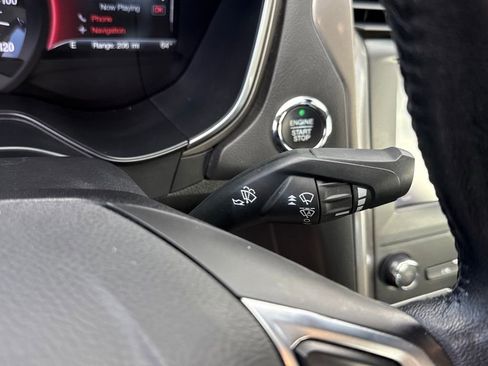 Used 2019 Ford Fusion SEL image 22