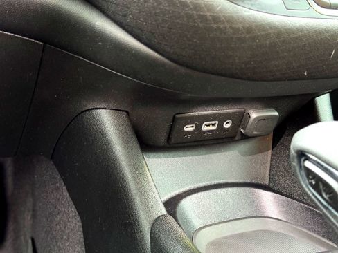 Used 2024 Chevrolet Malibu RS FWD image 25