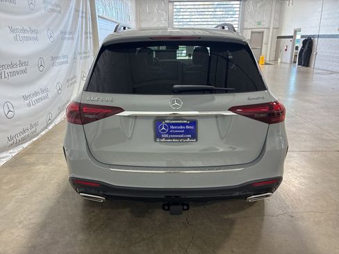 New 2026 Mercedes-Benz GLE 580 4MATIC image 4