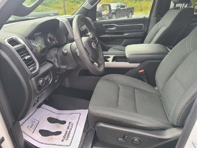 Used 2025 RAM 1500 Big Horn AWD/4WD image 12