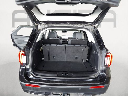 Used 2025 Ford Explorer Active RWD image 12