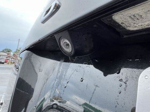 Used 2019 Dodge Grand Caravan SE w/ UConnect Hands-Free Group FWD image 7