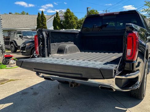 Used 2019 GMC Sierra 1500 SLT w/ SLT Premium Package image 34