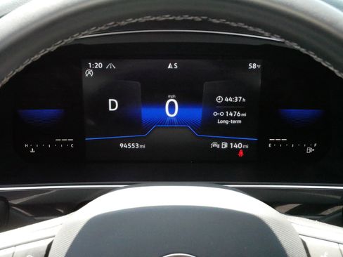 Used 2022 Volkswagen Tiguan SE AWD/4WD image 22