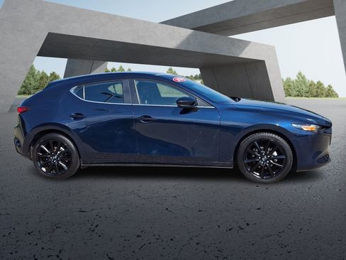Used 2024 MAZDA MAZDA3 s FWD image 7