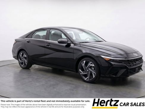 Used 2025 Hyundai Elantra SEL FWD image 1