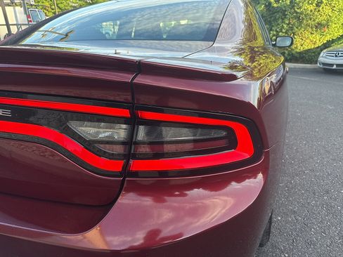 Used 2020 Dodge Charger SXT RWD image 16
