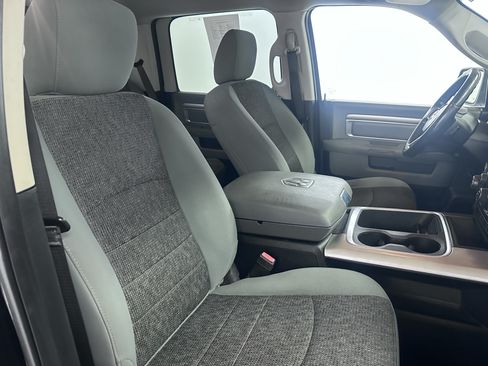 Used 2019 RAM 1500 Classic SLT w/ Luxury Group AWD/4WD image 34