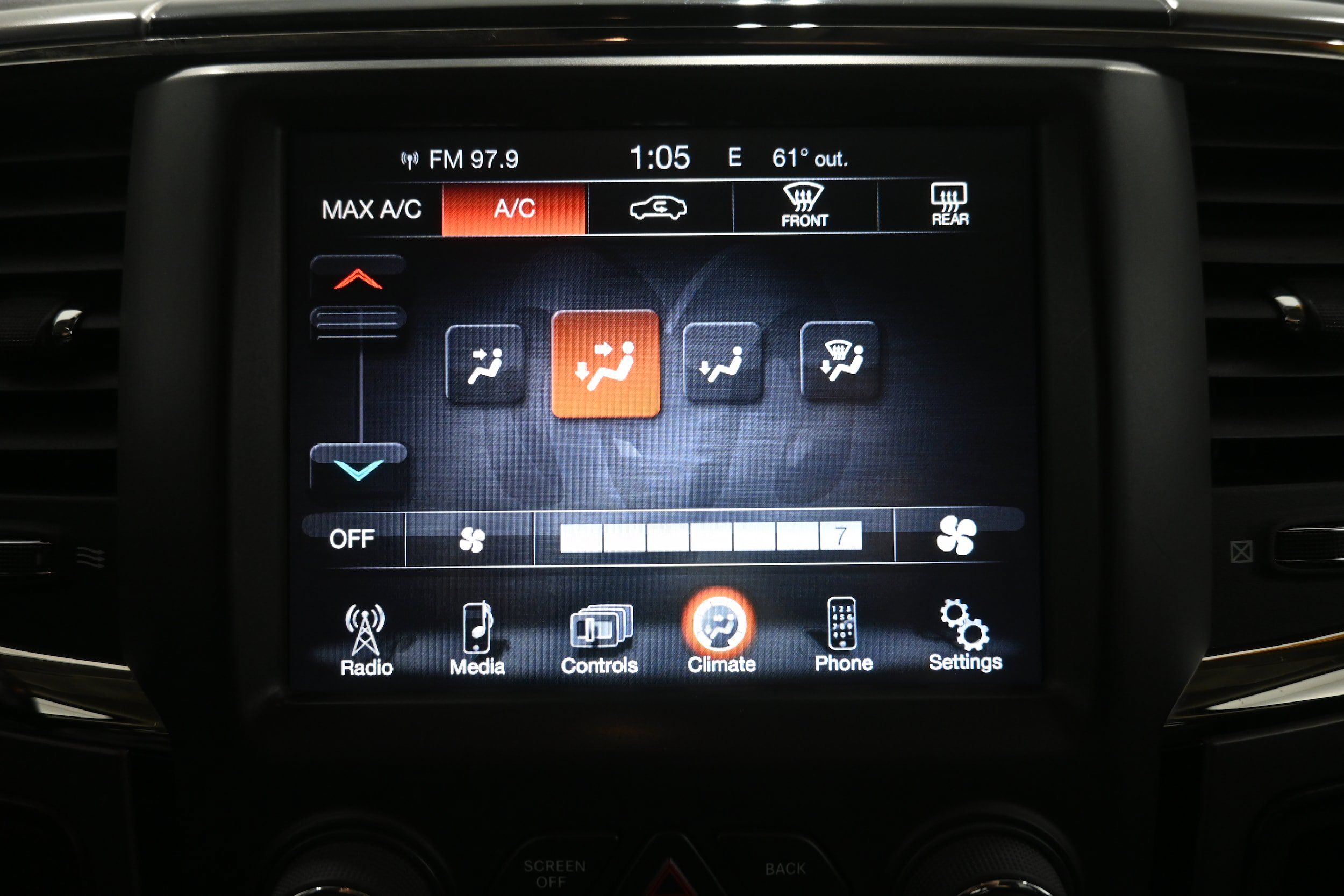 Used 2013 RAM 1500 Sport AWD/4WD image 15