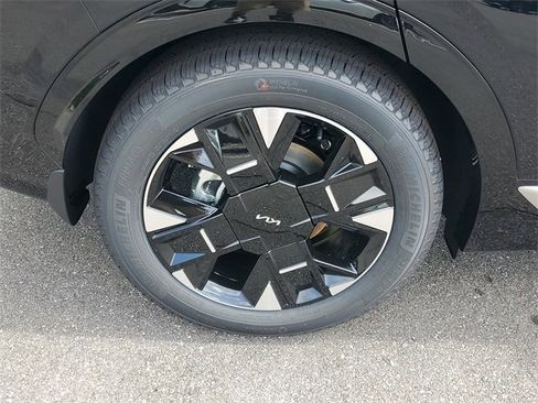 New 2026 Kia Sportage SX image 9