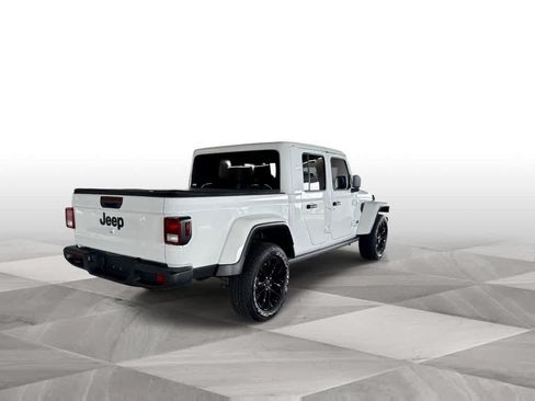 Used 2025 Jeep Gladiator Sport AWD/4WD image 8