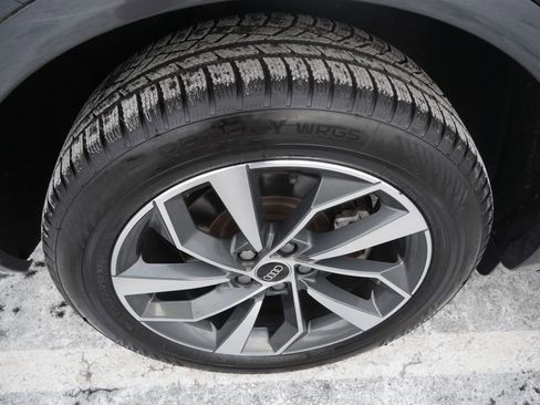 Certified 2023 Audi Q5 2.0T Premium w/ Convenience Package image 14