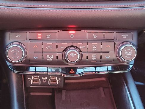 Certified 2022 Dodge Durango R/T w/ Blacktop Package image 10