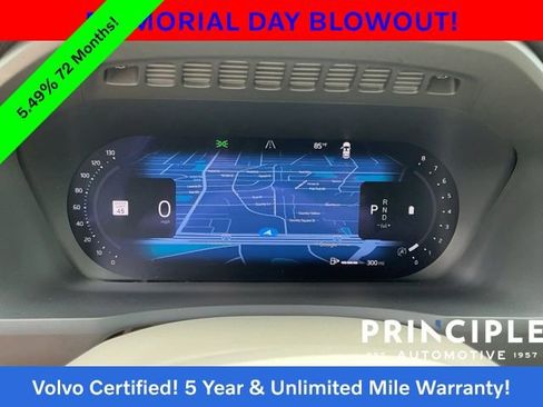 Certified 2024 Volvo XC90 B5 Plus AWD/4WD image 18