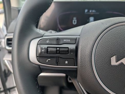 Used 2024 Kia Sportage EX FWD image 21
