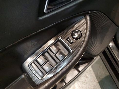 Used 2019 Chevrolet Impala LT w/ LT Convenience Package image 12