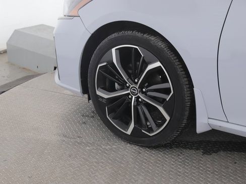 Used 2023 Nissan Altima 2.5 SR image 13