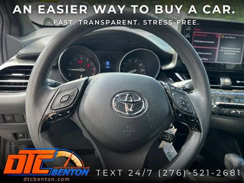 Used 2019 Toyota C-HR LE FWD image 8