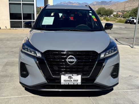 Used 2023 Nissan Kicks SR FWD image 2