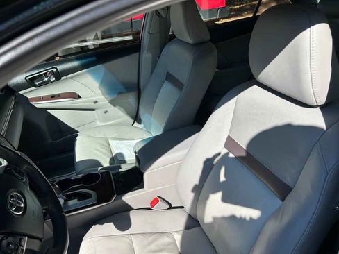 Used 2012 Toyota Camry XLE image 9