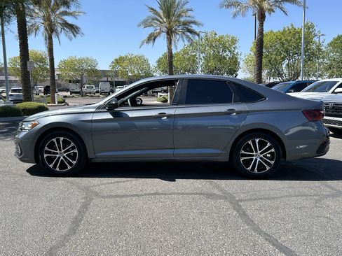Used 2023 Volkswagen Jetta Sport FWD image 2