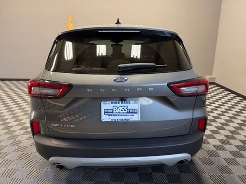 Used 2024 Ford Escape Active w/ Cold Weather Package FWD image 10