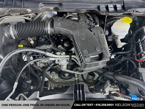 Used 2021 RAM 1500 Classic SLT image 28