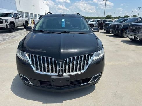 Used 2013 Lincoln MKX AWD w/ Wood Pkg image 9