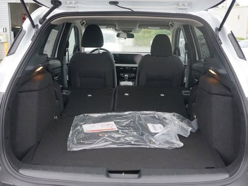 Used 2025 Nissan Kicks SV image 30