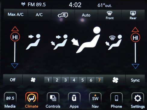 Used 2023 Jeep Wrangler Unlimited Sahara AWD/4WD image 18