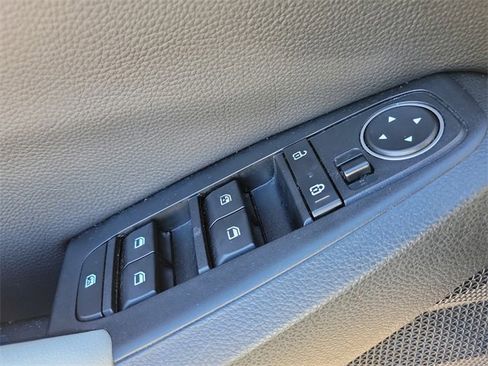 Used 2021 Kia Seltos EX image 24