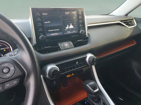 Used 2020 Toyota RAV4 Adventure image 21